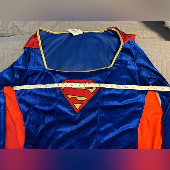 Rubie's Supergirl Costume - Picture 4 of 11